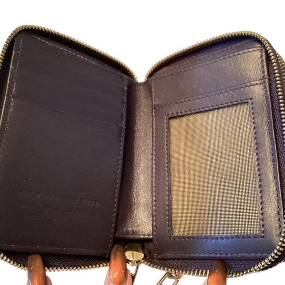 Italian Leather Burgundy wallet - Picture 2 of 4